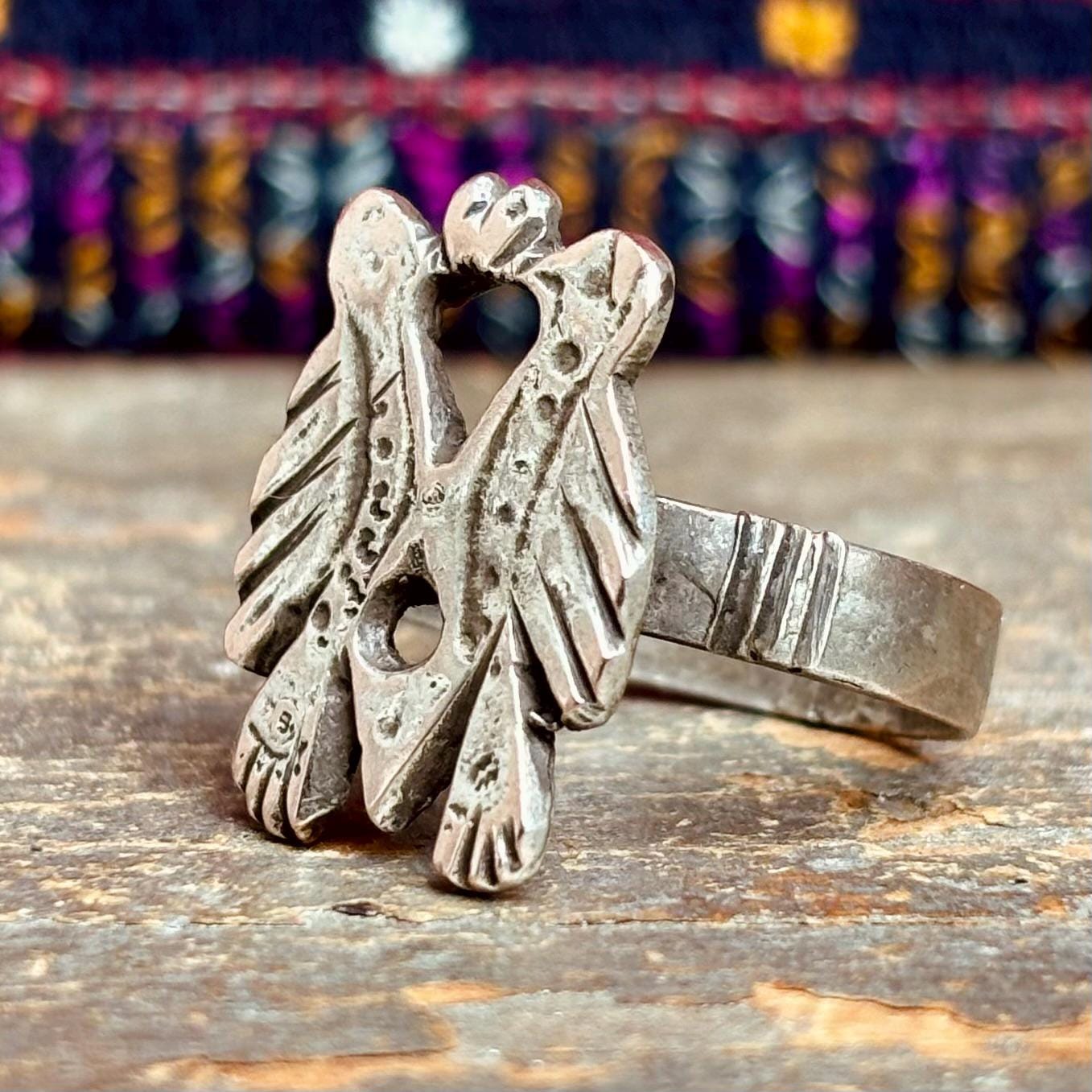 Bague Berbère ancienne aux oiseaux - Symbole de fertilité et protection