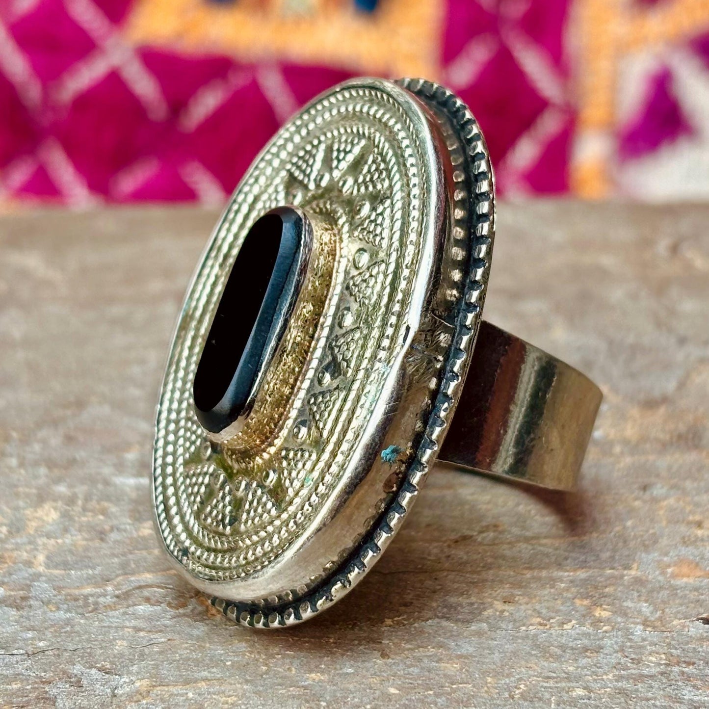 Anillo de plata turcomana afgana kazaja, anillo ovalado con piedra étnica tribal, estilo boho étnico bohemio oriental, joya antigua asiática.