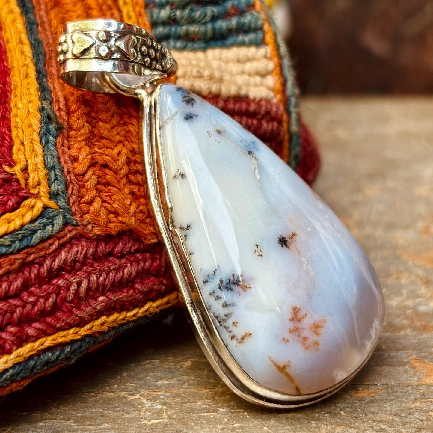 Pendentif opale dentrite, Goutte opale dendrique argent 925, Pendentif pierre naturelle, Bijou pierre précieuse, Pendentif pierre blanche