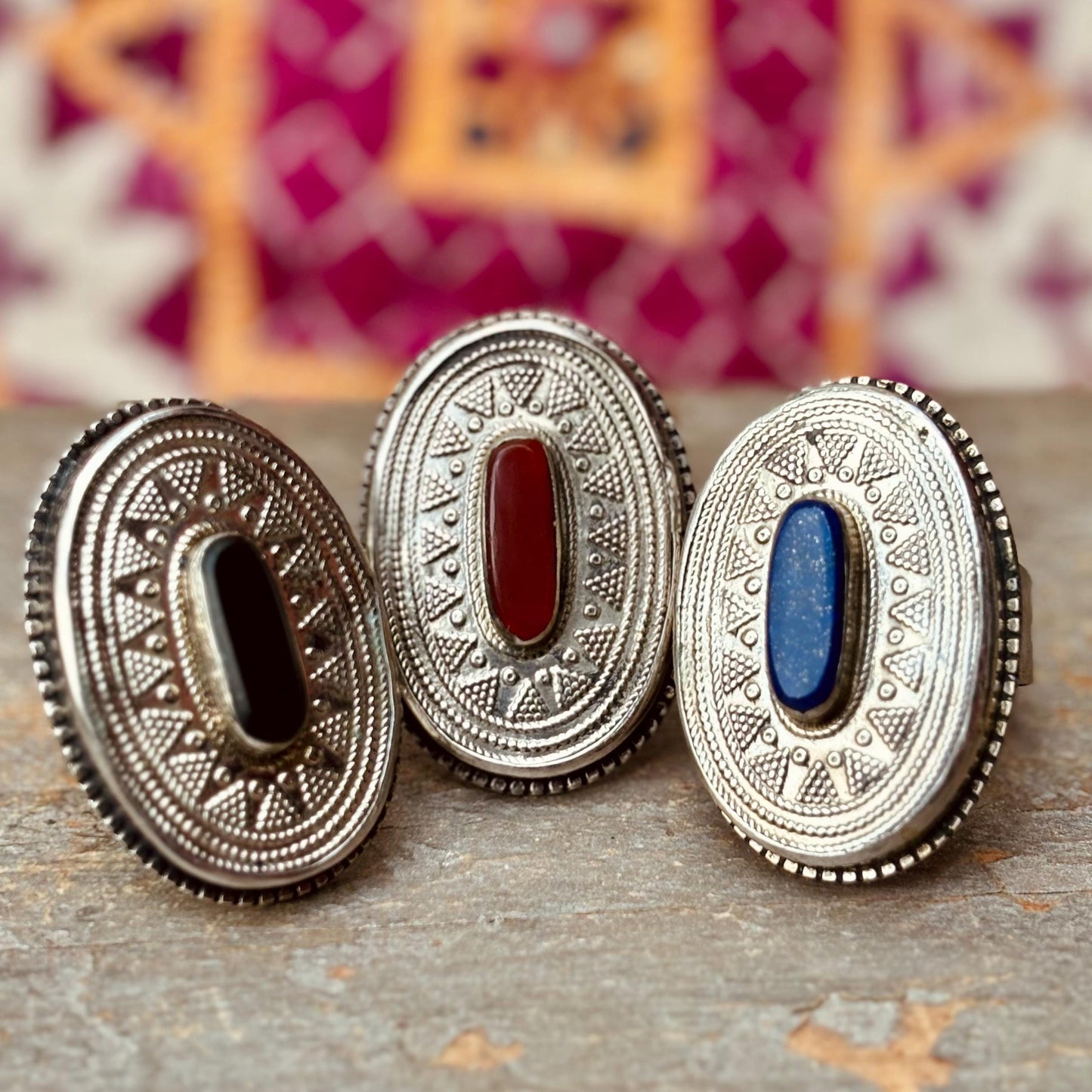 Anillo de plata turcomana afgana kazaja, anillo ovalado con piedra étnica tribal, estilo boho étnico bohemio oriental, joya antigua asiática.