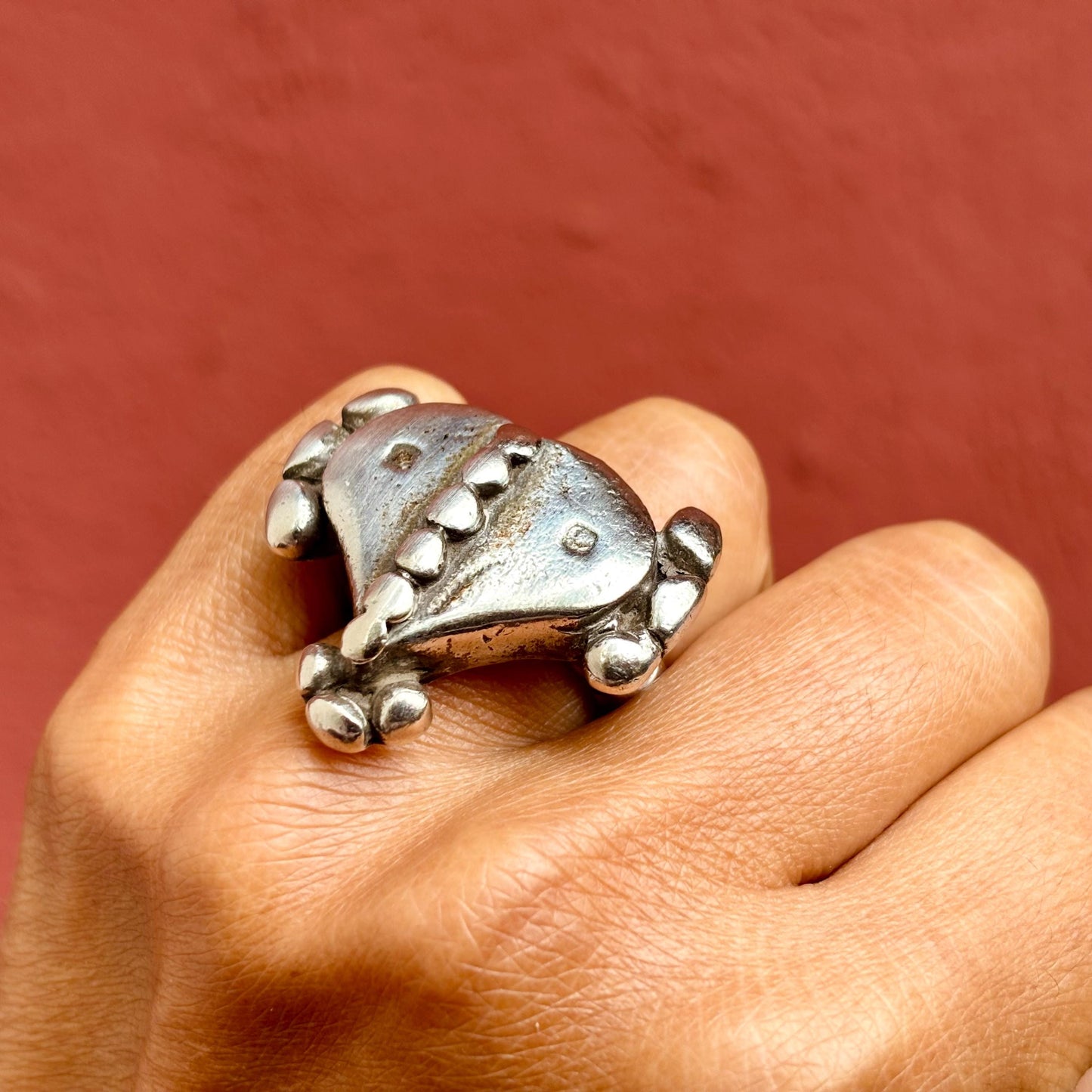 Anillo grande de corazón de plata Peul Fulani, Anillo de declaración antiguo Sahel Mali, Joya africana tribal étnica, Anillo Magreb Sahara, Regalo para hombre