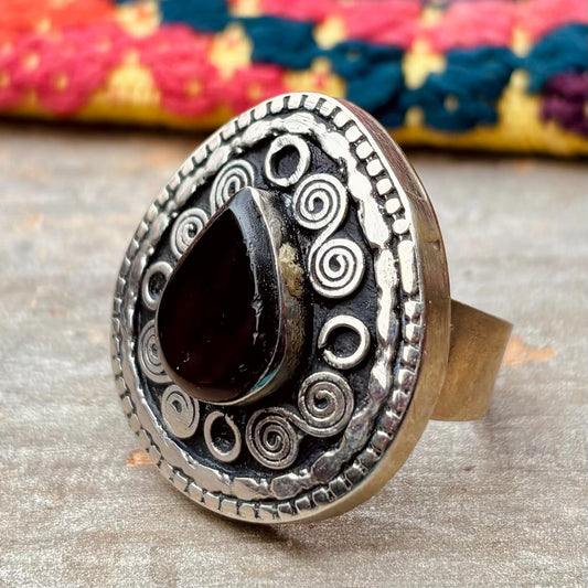 Bague boho pierre noire agate tribale vintage, Grosse bague ethnique bohème gypsy, Artisanat Asie, Bijoux ethniques anciens traditionnels