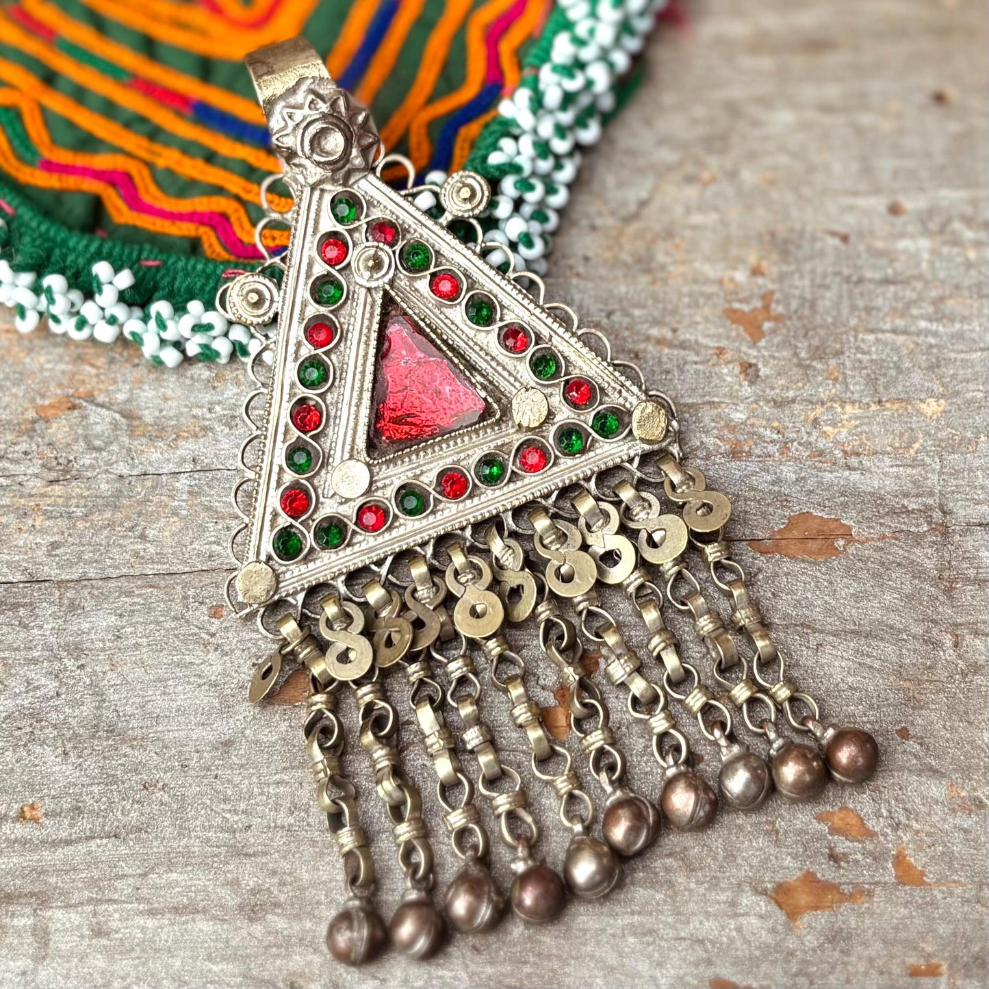 Pendentif Tribal Afghan Triangle Vintage - Ornement Kuchi Ethnique - Bijou Statement Danse Orientale