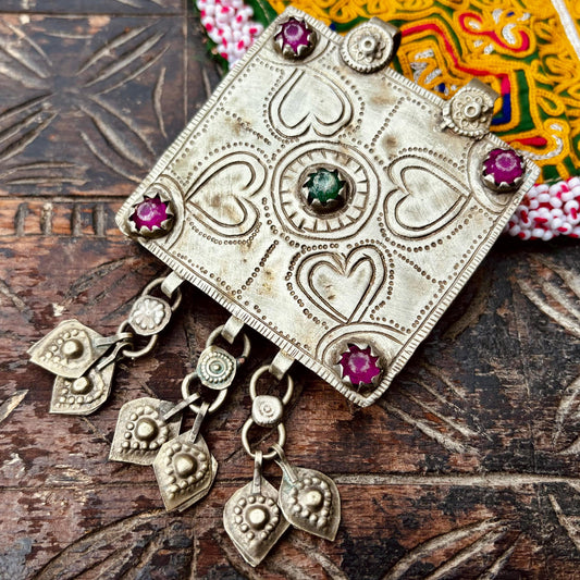 Pendentif tribal carré gravé, bijou ethnique Afghan danse orientale, Pendentif collier vintage Cachemire Bijou asiatique gypsy boho festival