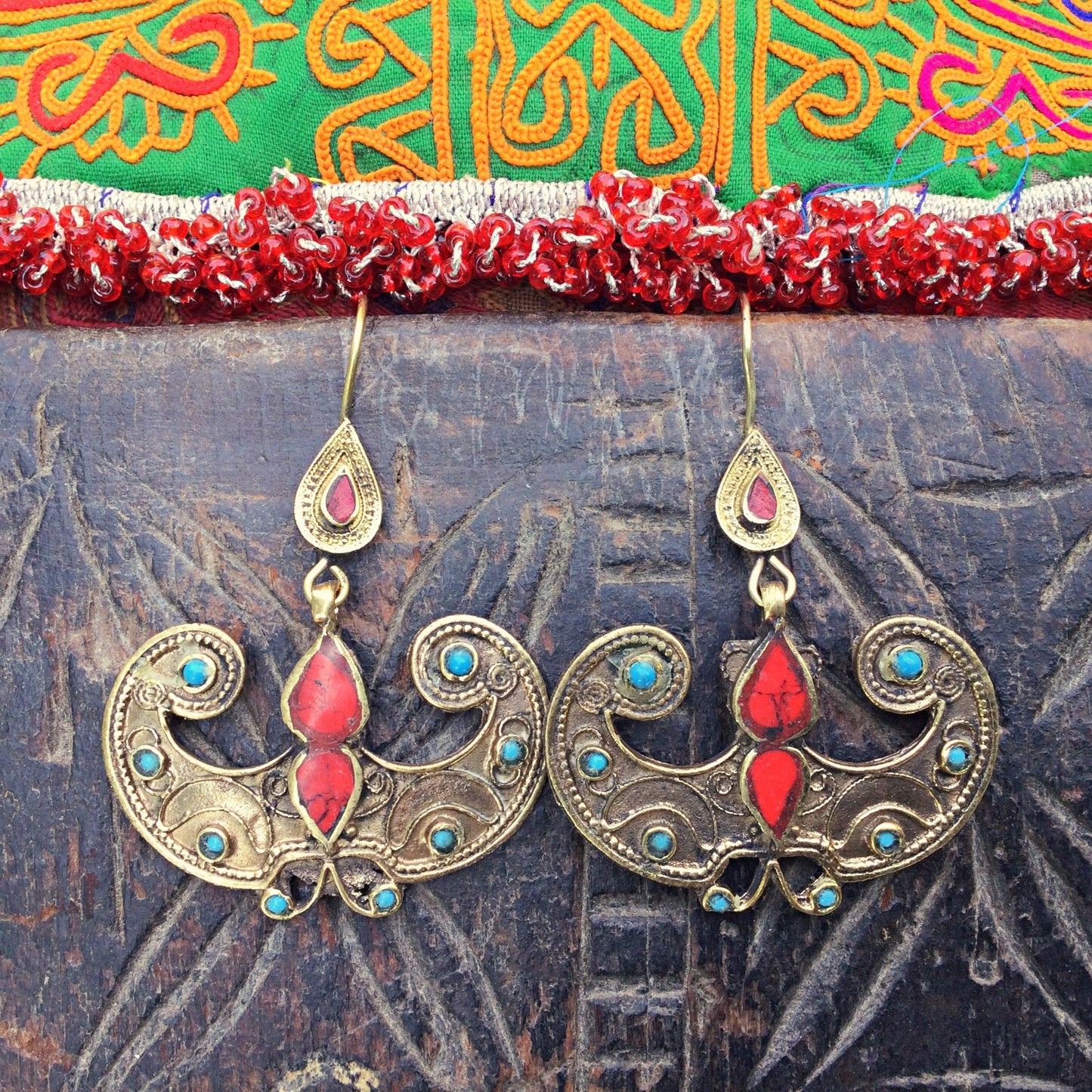 Boucles d’oreille pierre rouge tribales ethniques gypsy boho festival, Boucles d'oreille bohème orientales asiatiques, Cadeau pour elle