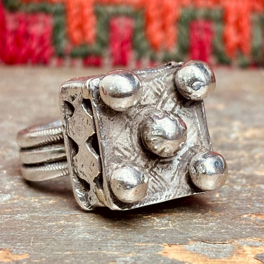 Anillo grande de plata Peul Fulani, anillo vintage africano de Mali, joya tribal étnica, anillo antiguo árabe del Magreb, Sahara, Marruecos, regalo para hombre.