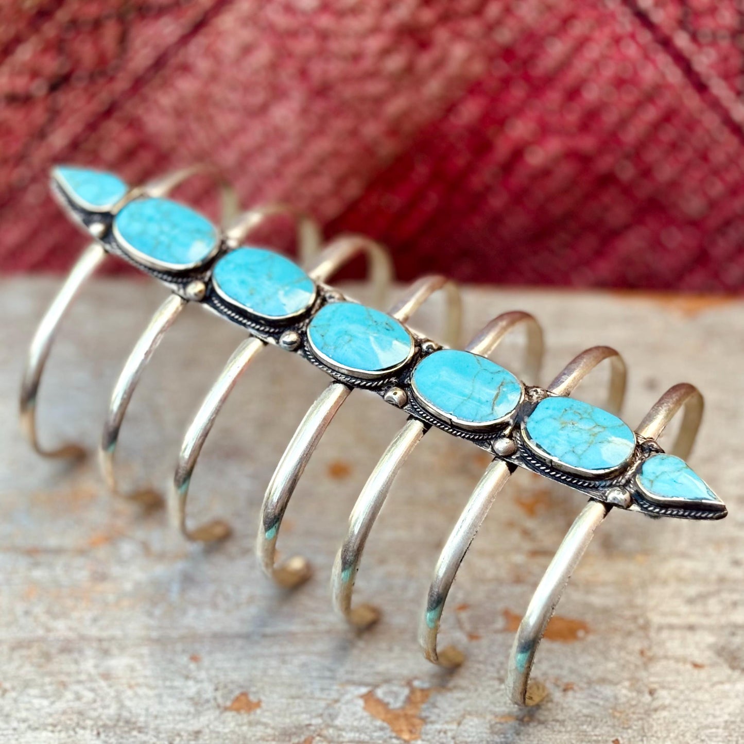 Grand bracelet manchette ethnique turquoise argenté boho - Bijou tribal asiatique pierre bleue