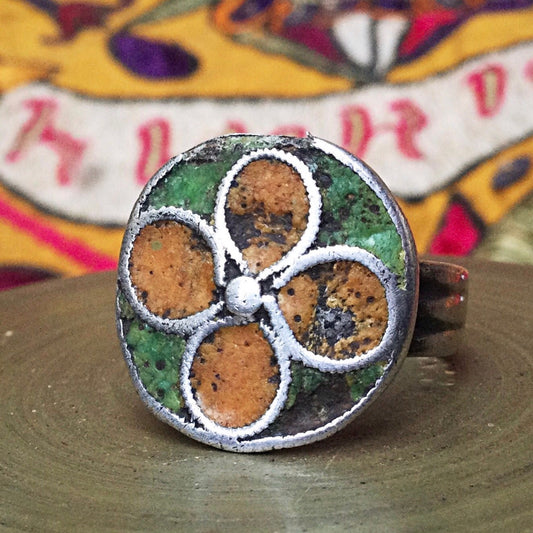 Bague Berbère, Bague tribale ancienne, Bague émaux berbères, Bijoux Berbères, Bague ethnique, Bague émaillée vintage, Bague Maroc