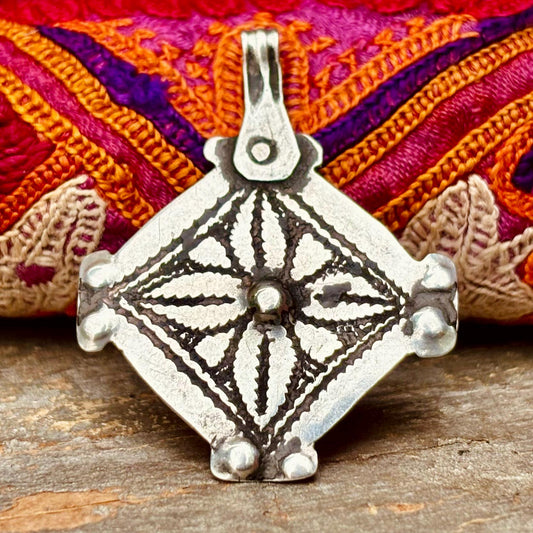Petite croix du Sud argent nielle Berbère Touareg Maroc Sahara, Bijou ethnique tribal arabe oriental, Antiquités Maghreb Amulette Talisman