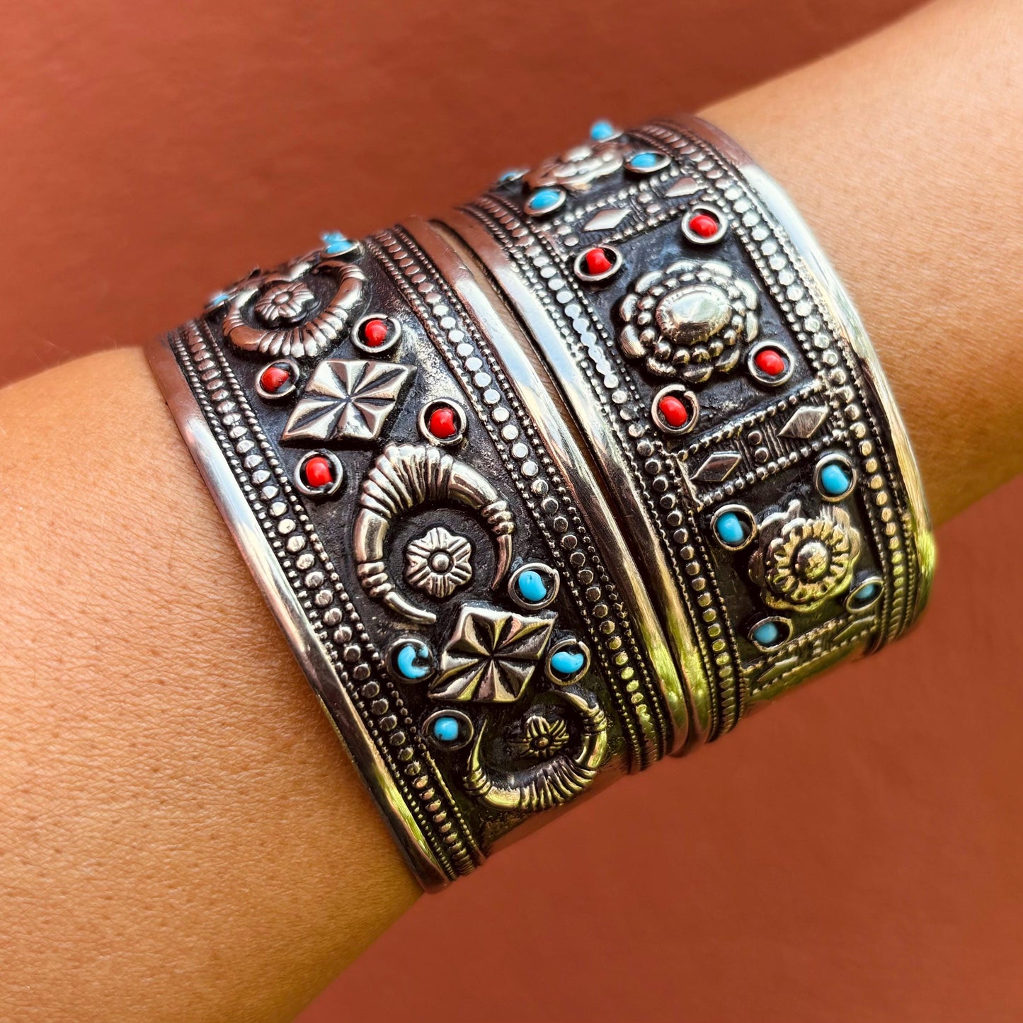 Pulsera brazalete étnica vintage oriental boho asiática gitana, Pulsera de metal, Joya artesanal turcomana antigua, Regalo para mujer