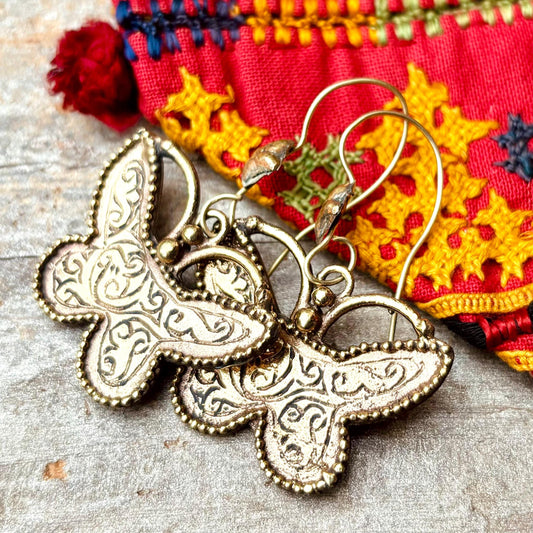 Boucles d’oreille dorée papillon, Style ethnique vintage antique, Boucles d’oreille asiatiques tribales orientales élégantes boho, Cadeau